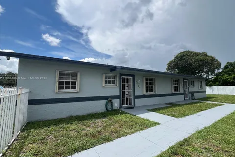 19120 NW 36th Ave, Miami Gardens FL 33056