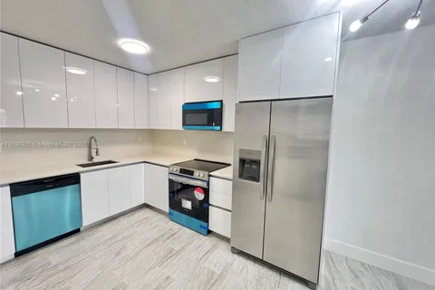 19120 NW 36th Ave, Miami Gardens FL 33056