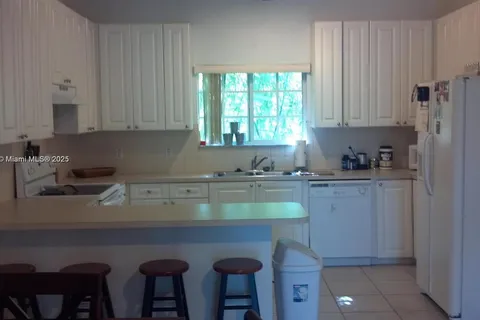 4802 Washington St # 14, Hollywood FL 33021