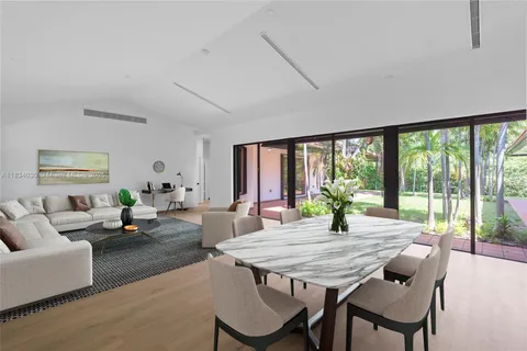 101 Island Dr, Key Biscayne FL 33149