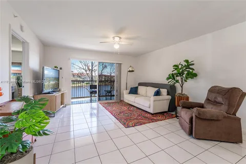 1351 SW 141st Ave # 309G, Pembroke Pines FL 33027