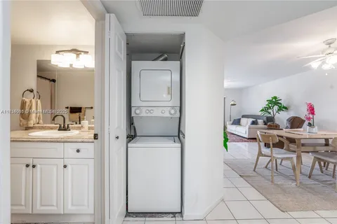 1351 SW 141st Ave # 309G, Pembroke Pines FL 33027