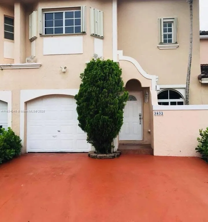 3832 SW 153rd Ct, Miami FL 33185