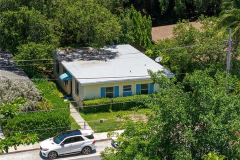 3255 William Ave, Miami FL 33133