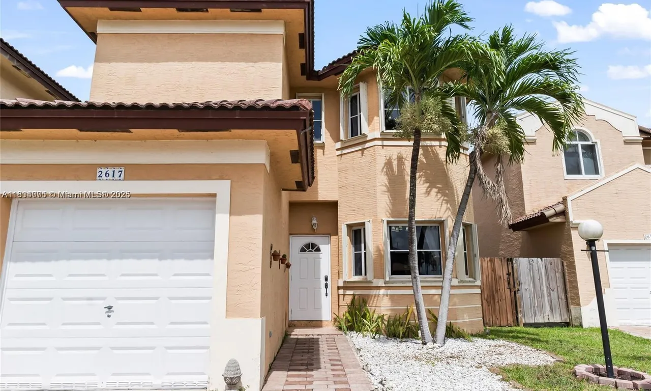 2617 NE 41st Cir, Homestead FL 33033