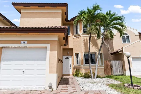 2617 NE 41st Cir, Homestead FL 33033