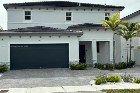13612 SW 184th Ln, Miami FL 33177