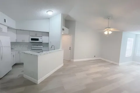 3310 N Pinewalk Dr N # 1835, Margate FL 33063