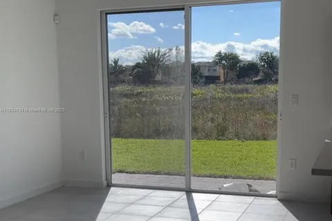 1090 SE 23rd Ave, Homestead FL 33035