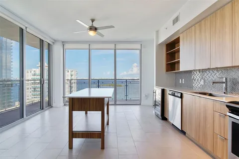 2150 N Bayshore Dr # 1701, Miami FL 33137