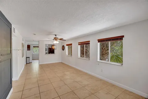 6235 SW 47th Mnr # 204, Davie FL 33314