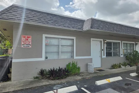 3970 NW 31st Ter # 2, Lauderdale Lakes FL 33309