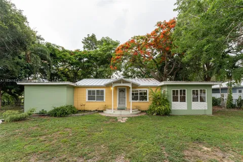 7997 SW 98th Ter, Miami FL 33156
