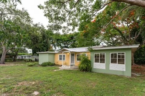 7997 SW 98th Ter, Miami FL 33156