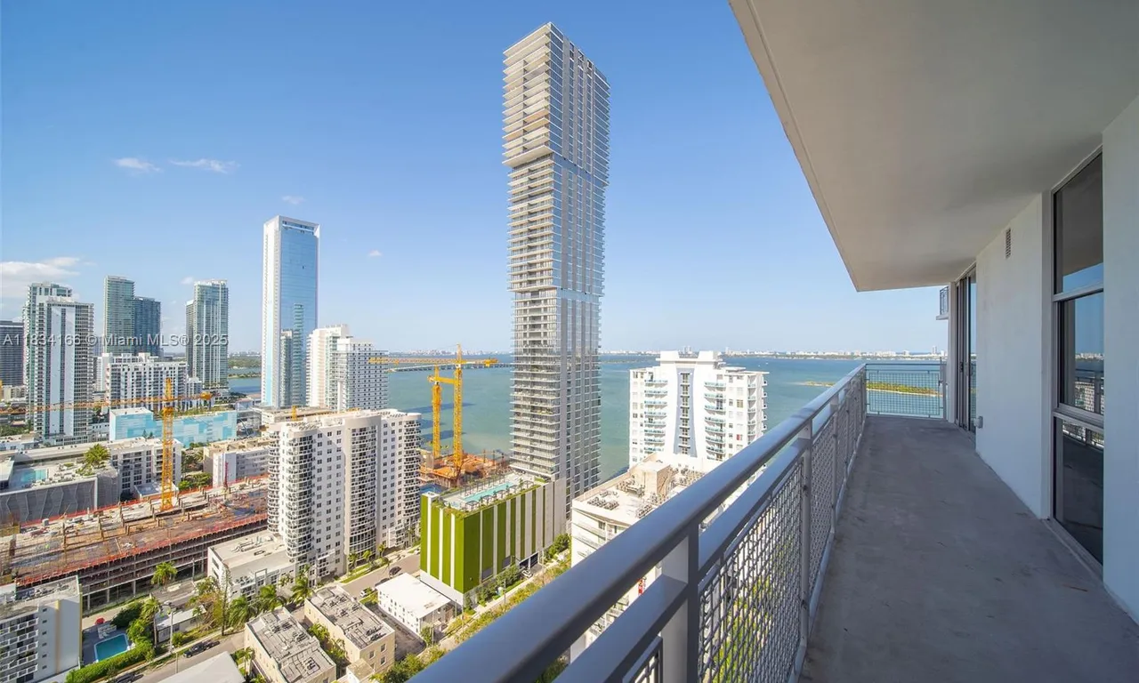 2150 N Bayshore Dr # 2303, Miami FL 33137
