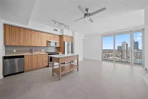 2150 N Bayshore Dr # 2303, Miami FL 33137
