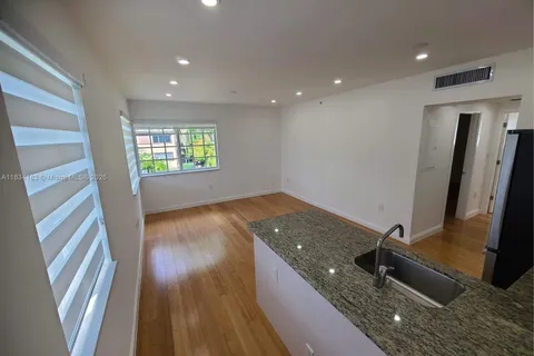 825 Michigan Ave # 3, Miami Beach FL 33139