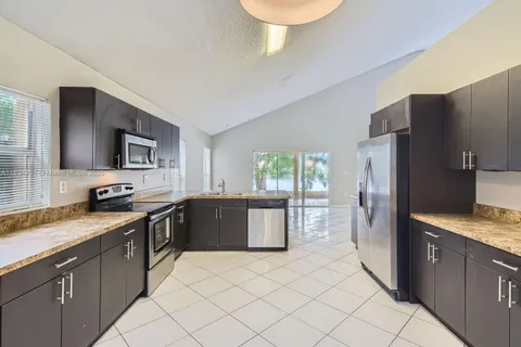 12700 SW 18th St, Miramar FL 33027