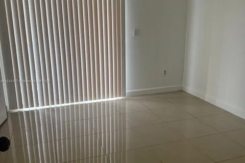 2225 W 53rd Pl # 2225, Hialeah FL 33016