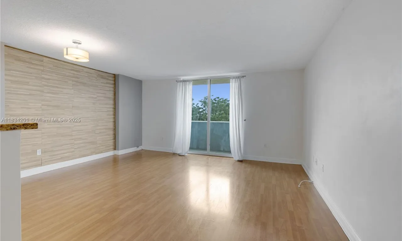 3000 Coral Way # 513, Miami FL 33145