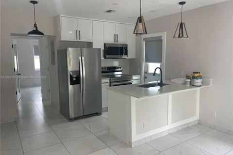 1367 SW 37th Ave # 1365, Miami FL 33145