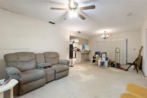 12738 SPLIT OAK DR, Hudson FL 34667