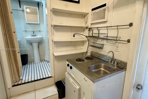 1750 SW 16th St # 1, Miami FL 33145