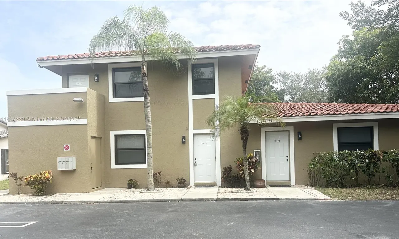 10875 NW 45th St, Coral Springs FL 33065