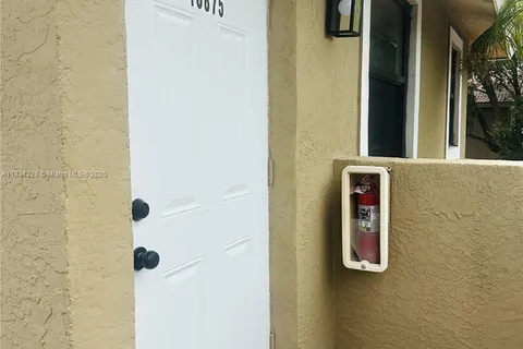 10875 NW 45th St, Coral Springs FL 33065
