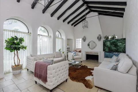 1134 Harrison St # 1134, Hollywood FL 33019