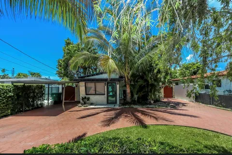 6528 SW 30th St # 1, Miami FL 33155