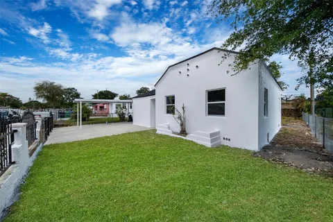 741 NW 77th Ter, Miami FL 33150