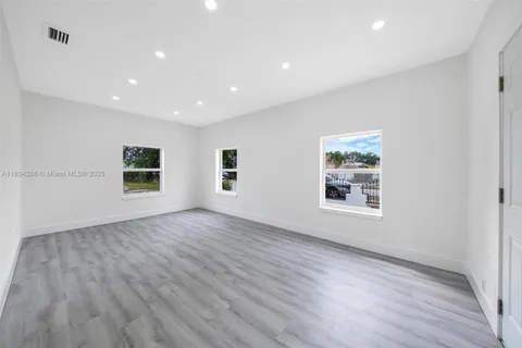 741 NW 77th Ter, Miami FL 33150
