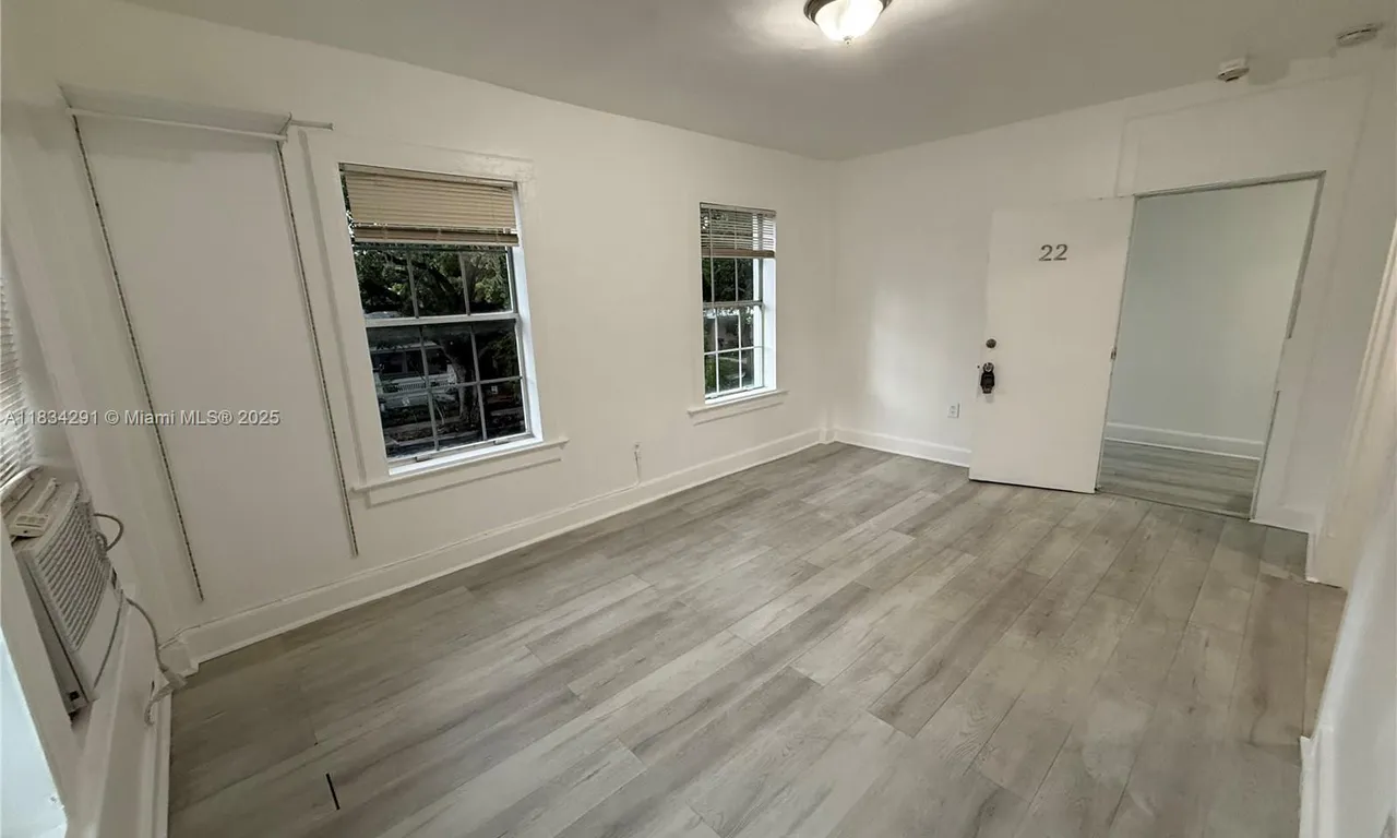 177 NE 50th St # 22, Miami FL 33137