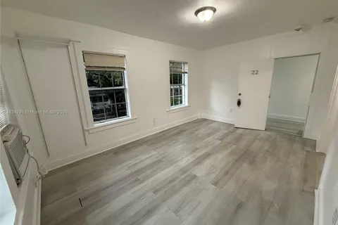 177 NE 50th St # 22, Miami FL 33137