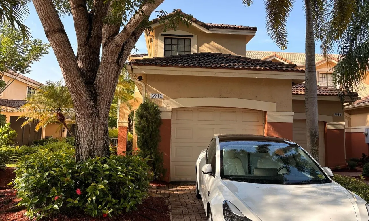 3912 Tree Top Dr # 3912, Weston FL 33332