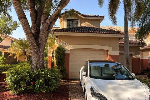 3912 Tree Top Dr # 3912, Weston FL 33332