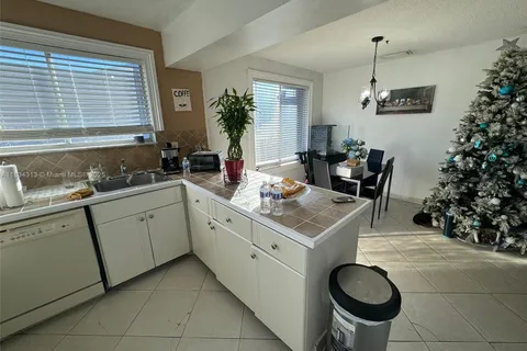 5344 Bosque Ln # 104, West Palm Beach FL 33415