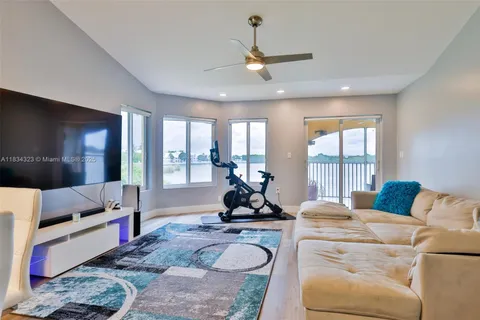 2647 NW 33rd St # 2307, Oakland Park FL 33309