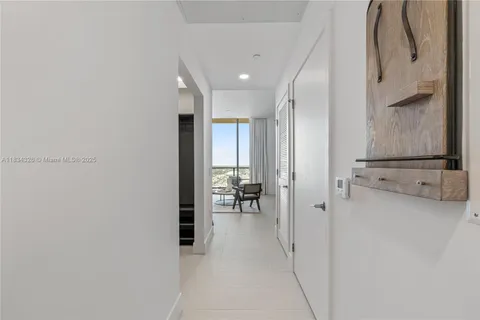 601 NE 1st Ave, Miami FL 33132
