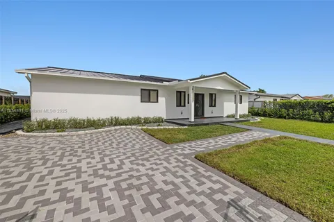 20221 SW 118th Ave, Miami FL 33177