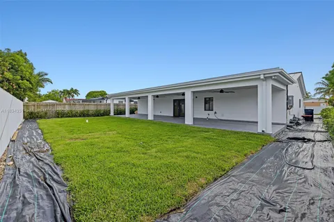 20221 SW 118th Ave, Miami FL 33177