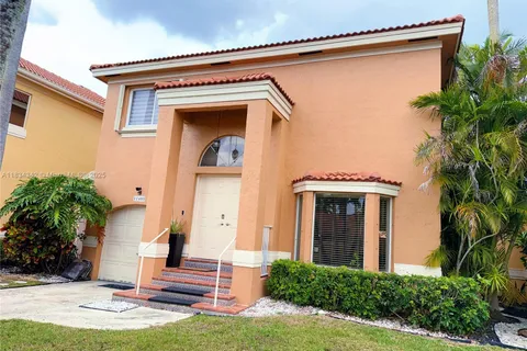 11405 Lakeview Dr # A, Coral Springs FL 33071