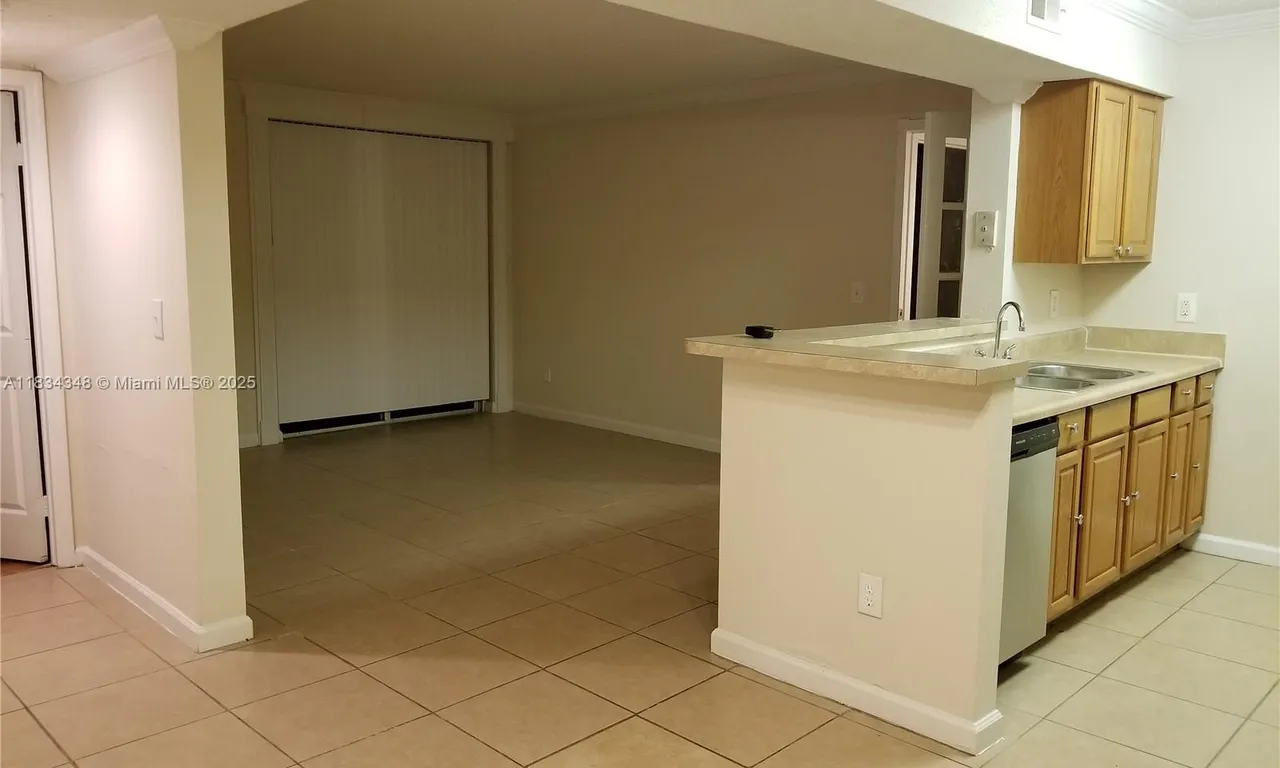 3995 W Mcnab Rd # B105, Pompano Beach FL 33069