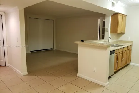 3995 W Mcnab Rd # B105, Pompano Beach FL 33069