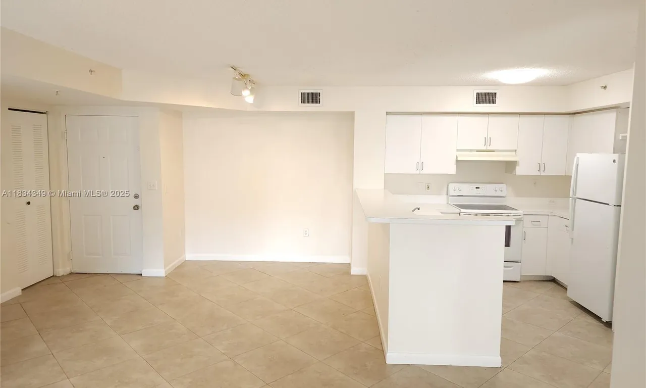 2011 Renaissance Blvd # 205, Miramar FL 33025