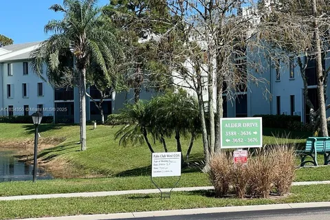 3606 Alder Dr # F2, West Palm Beach FL 33417