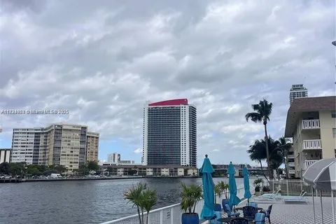 1913 S Ocean Dr # 302, Hallandale Beach FL 33009