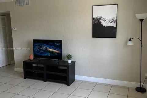 898 NW 45th Ave # 42, Miami FL 33126