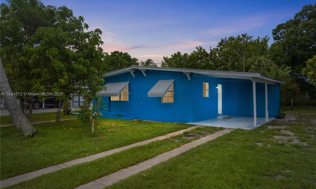 2107 Golfview Ct, Fort Pierce FL 34950